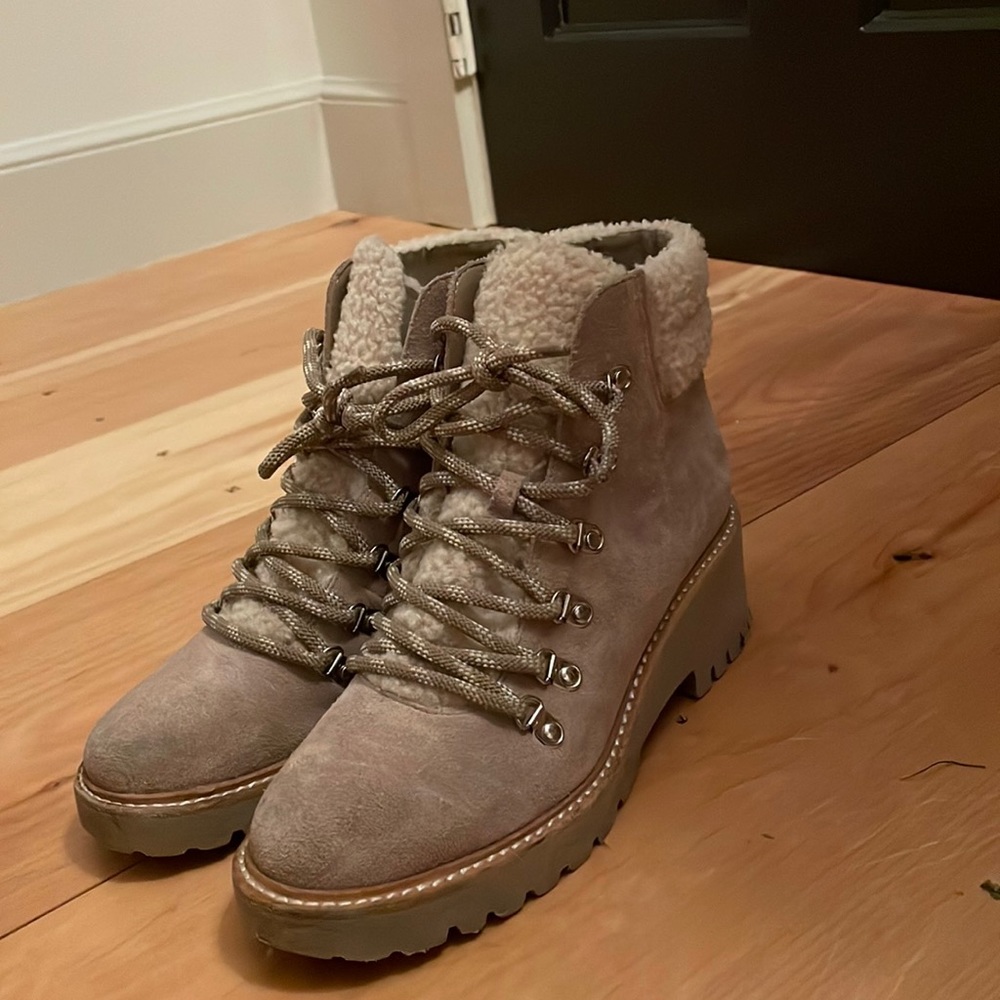 Dolce Vita Shearling Suede Boots sz 6